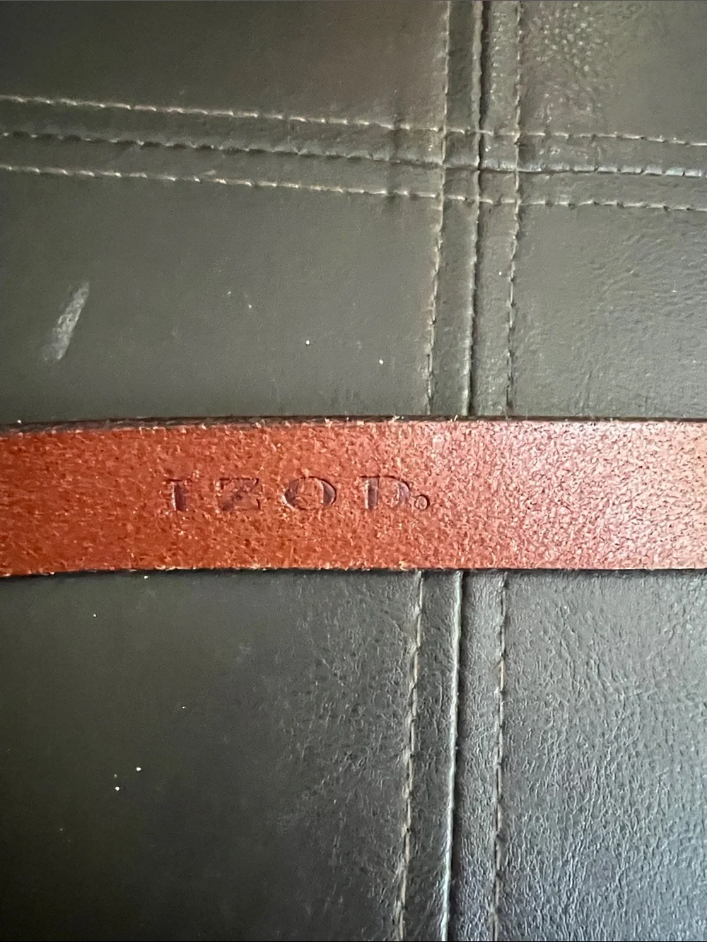 Izod Brown Leather Belt with Brushed Silver Buckle Size Small